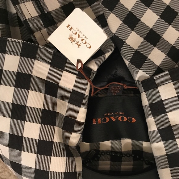 Black and white checkered coach trenchcoat - Picture 3 of 4
