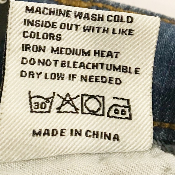 NWT Last 1 Flattering Stretch Distressed Fray Hem - Picture 7 of 7