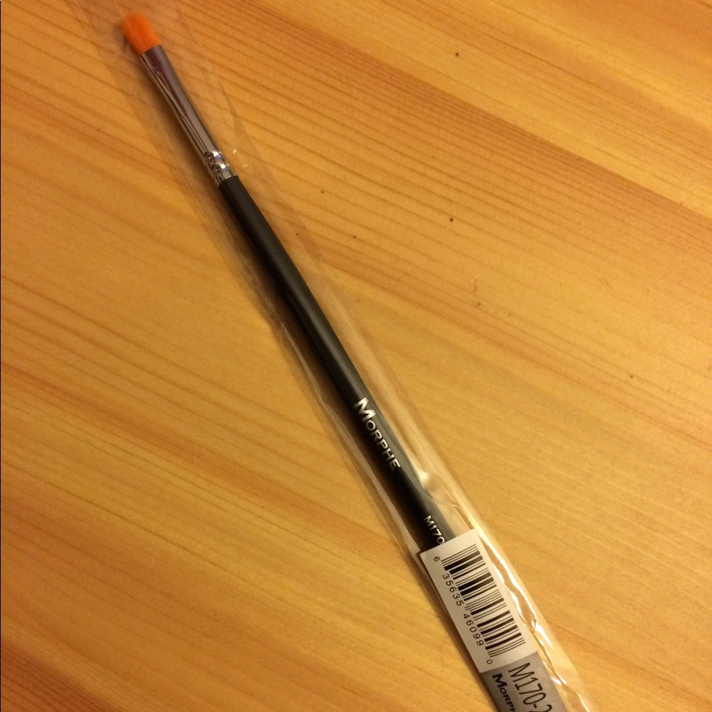 M170-2 - Oval Taklon Lip