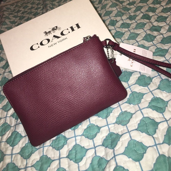 Brand new Coach leather wristlet - Picture 2 of 2