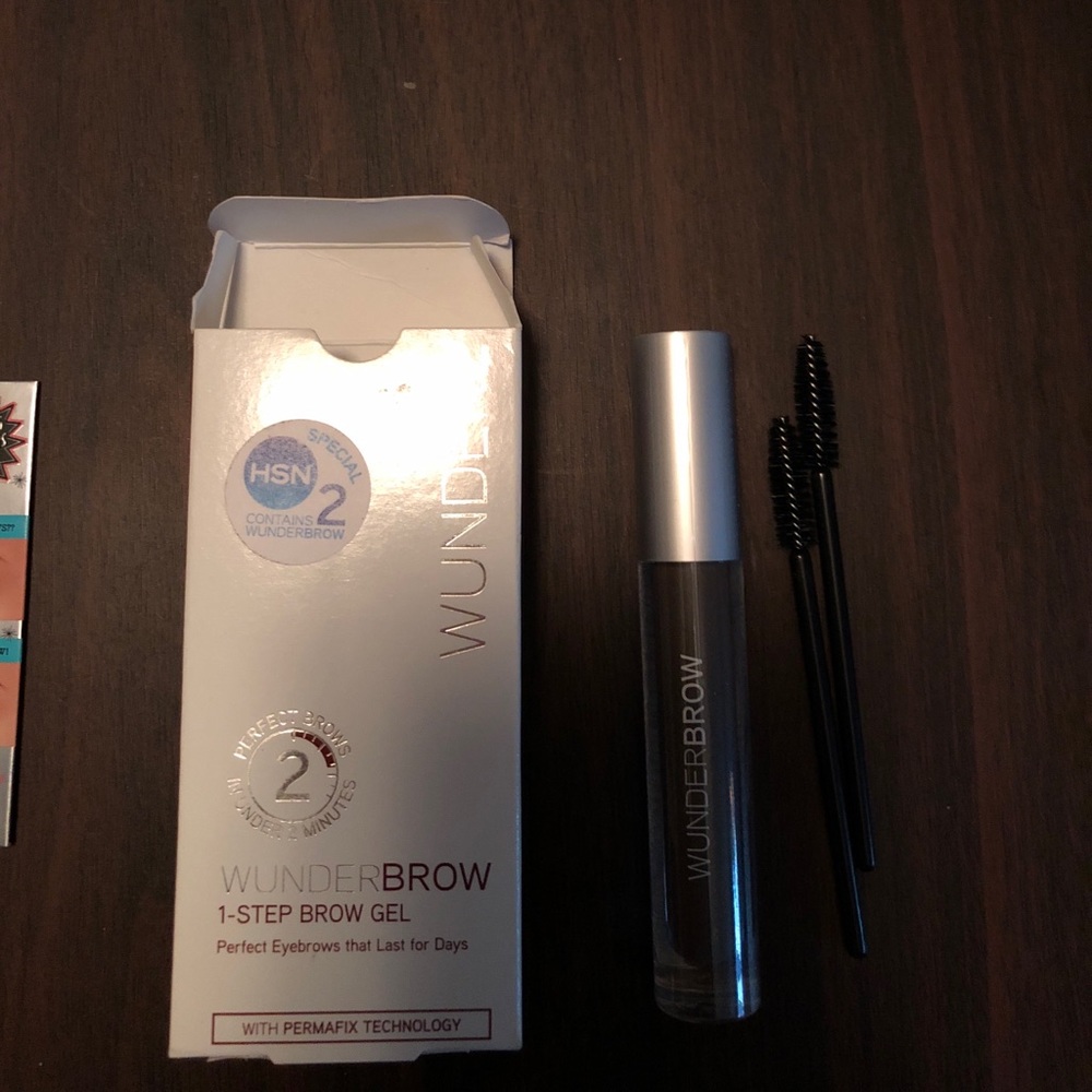 Brand new/authentic WunderBrow