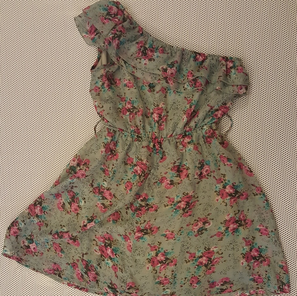 Dress - Picture 2 of 3