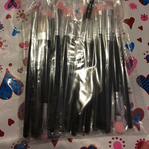 20 piece makeup brush set-black/silver