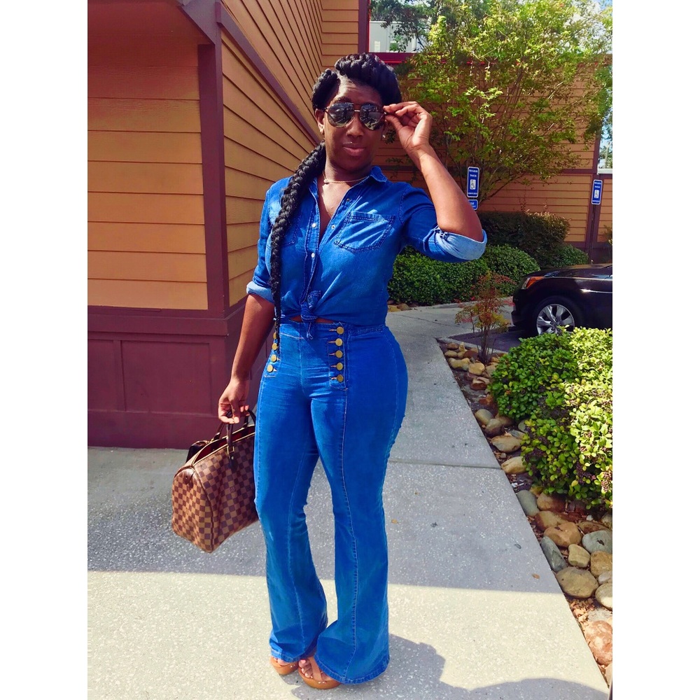 Hi it’s Glitter Diva Doll!