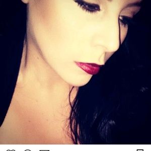 Meet your Posher, Beverly