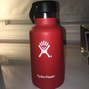 Red 12 oz hydro flask
