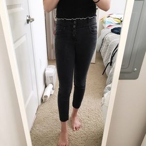 high-rise cropped jegging