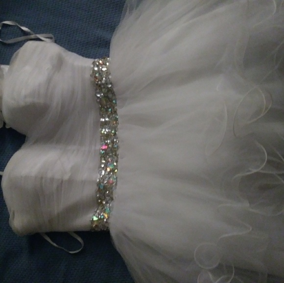 Prom/Party dress - Picture 1 of 3