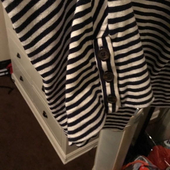 Forever 21 long sleeves - Picture 3 of 3