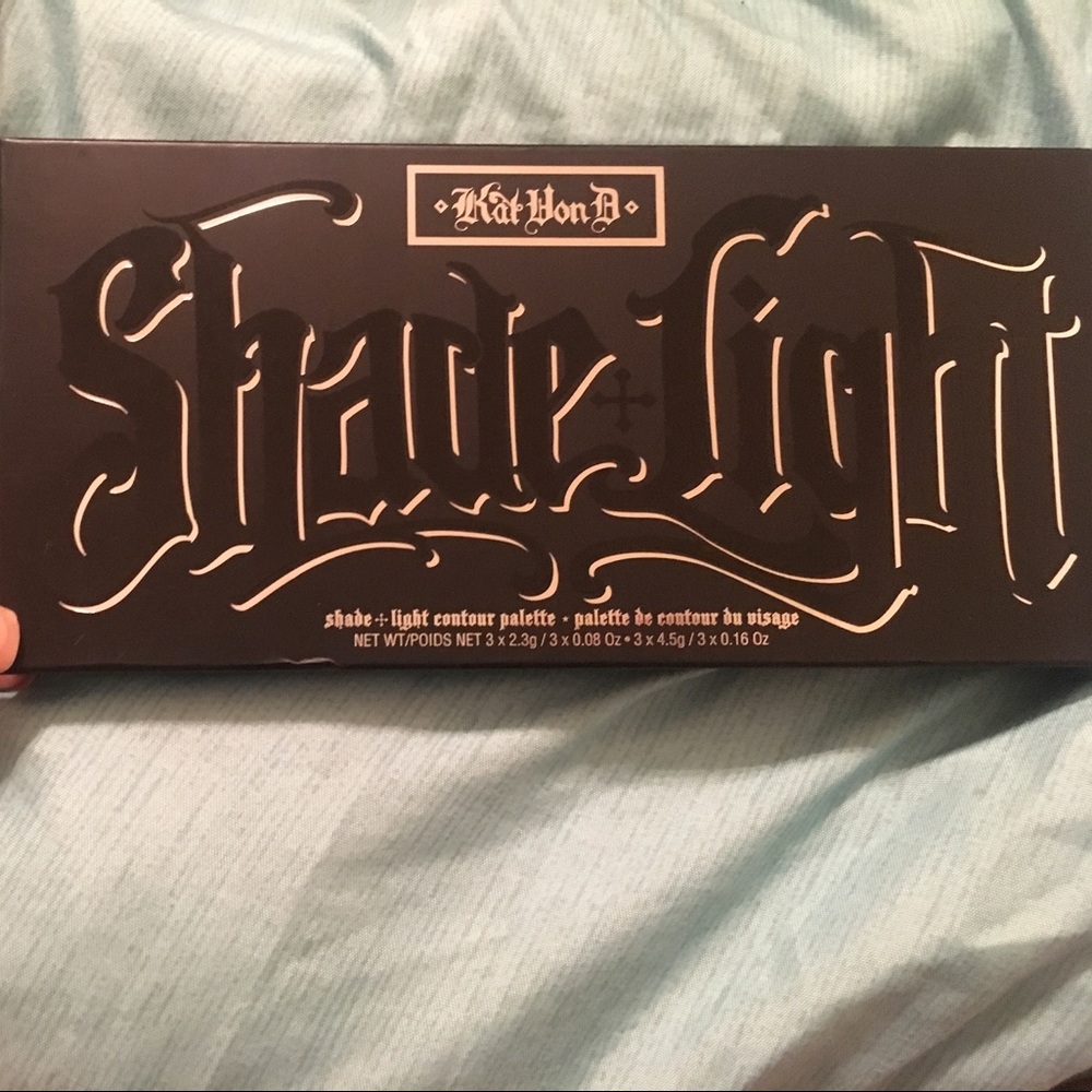 Kat von D shade+light contour palette