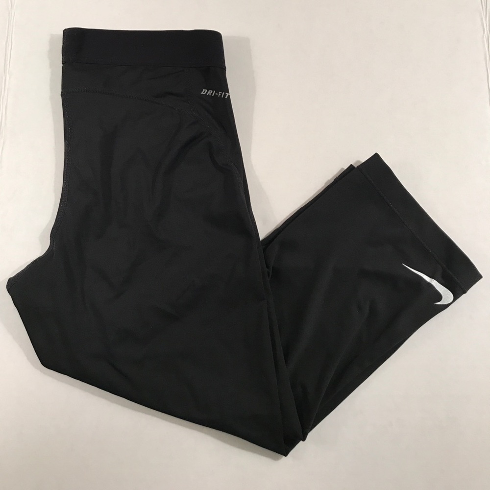 Nike Pro Black Capris