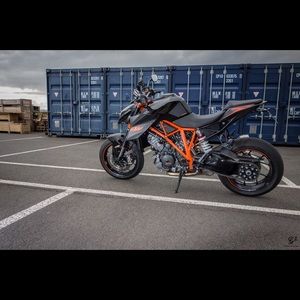 Meet your Posher, Blake