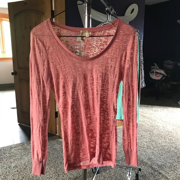 Rose colored burnout tee - Picture 1 of 3