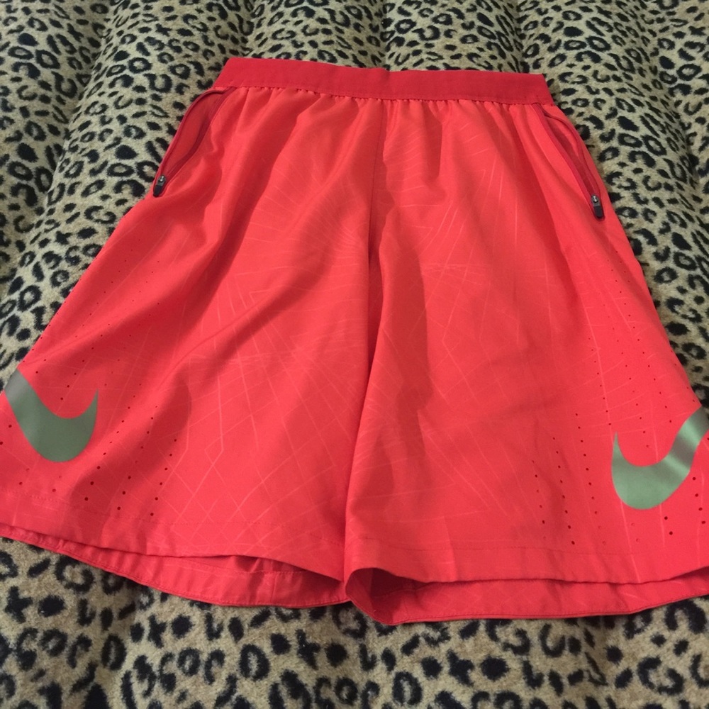 nike drifit short