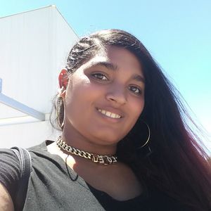 Meet your Posher, Alecia