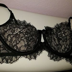 Like new VS very sexy unlined demi bra