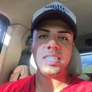 Meet your Posher, Luis