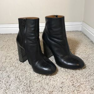 Chloe Leather Boots