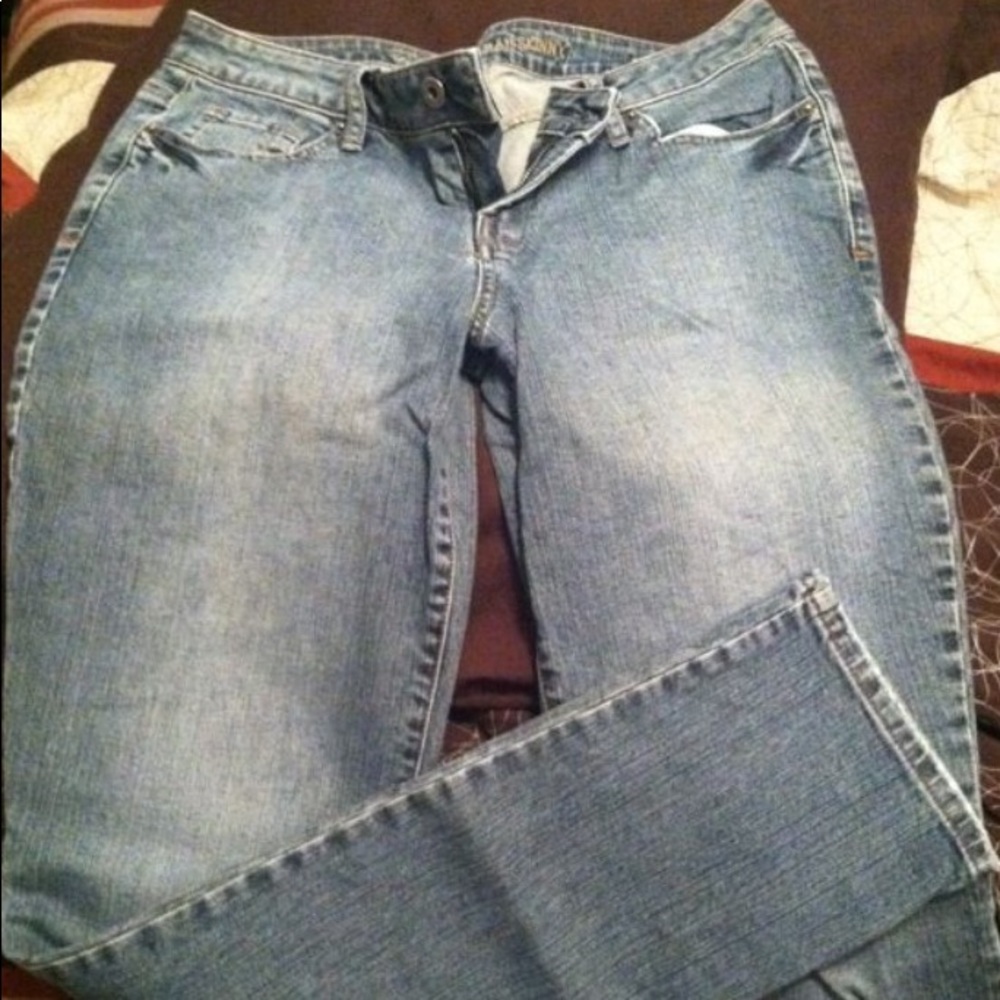 WOMENs Guess skinny jeans