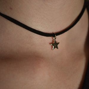 Charming Charlie Star Choker