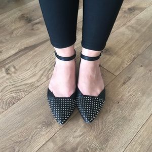 Black Pointy Studded Flats
