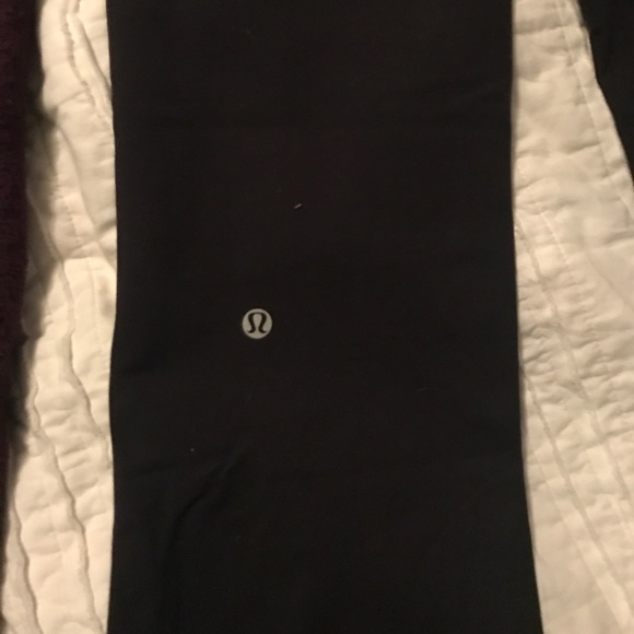 LuLu Lemon Yoga Pants - Picture 3 of 3