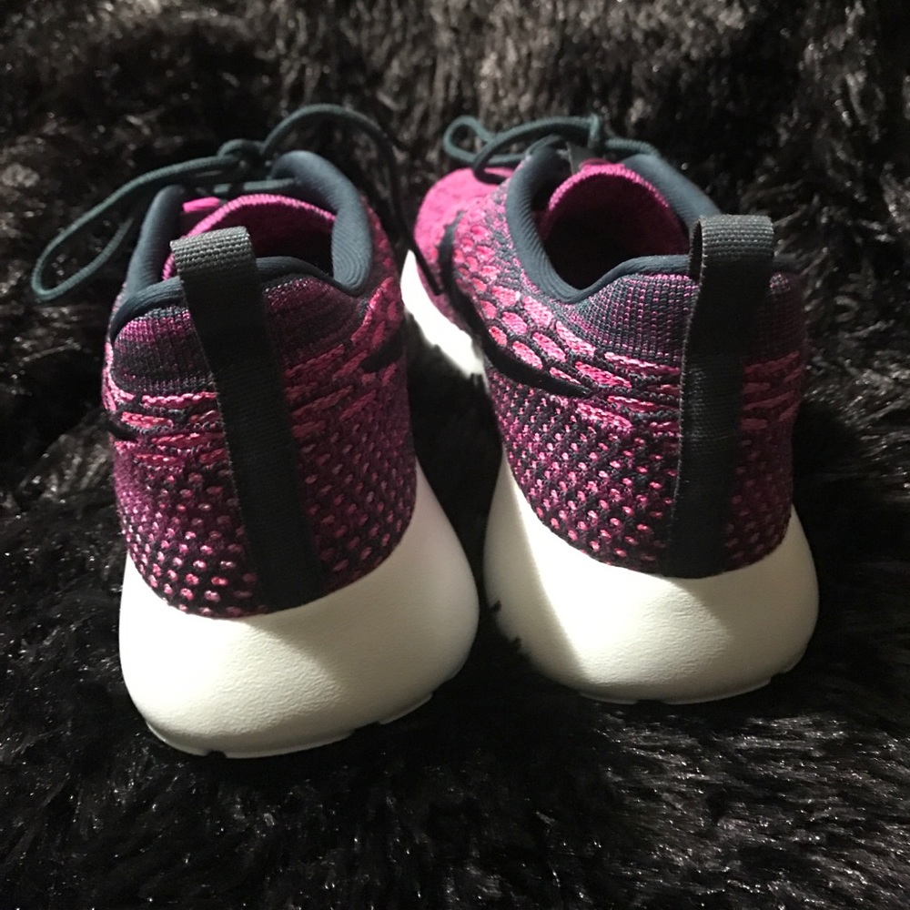 NIKE WOMENS ROSHE ONE FLYKNIT 704927-302 - Picture 6 of 8