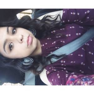 Meet your Posher, Becky