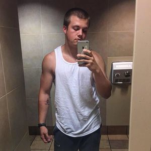 Meet your Posher, Clay