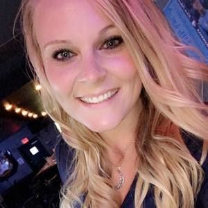 Meet your Posher, Noelle