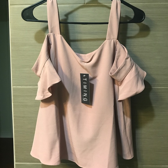 🆕 NWT Mauve Cold Shoulder Top- Small - Picture 5 of 8