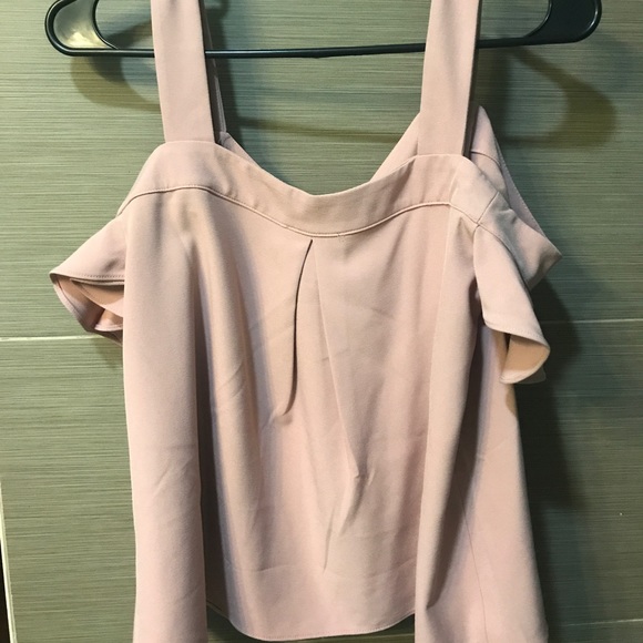🆕 NWT Mauve Cold Shoulder Top- Small - Picture 7 of 8