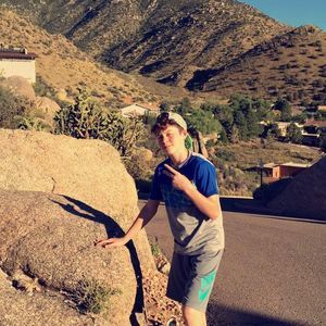 Meet your Posher, Braxton lee