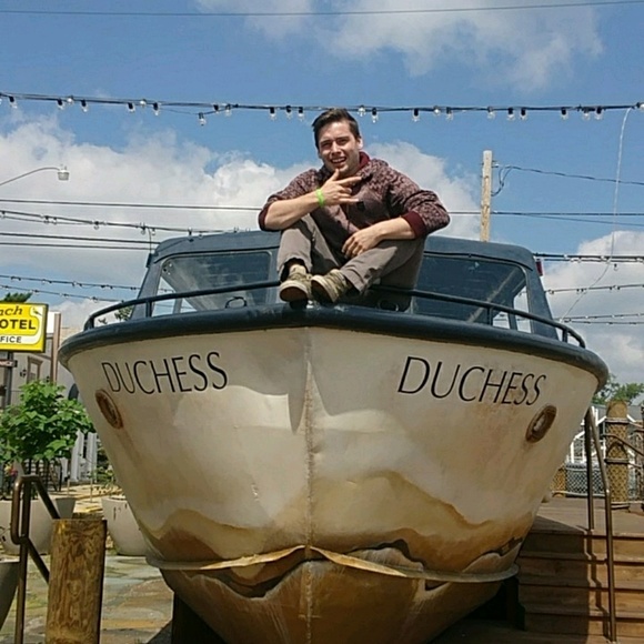 Meet your Posher, Lucas - Picture 1 of 1