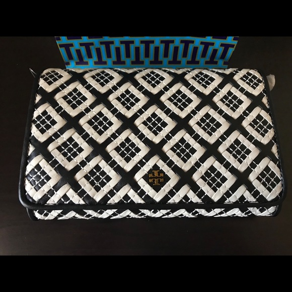 Tory Burch Robinson Crossbody Wallet - Picture 2 of 8