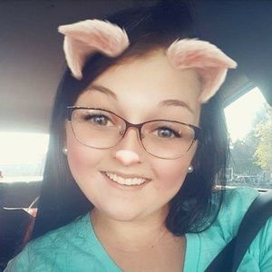 Meet your Posher, Leeann