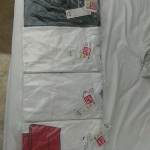 Kaws X Uniqlo X Snoopy Size L New