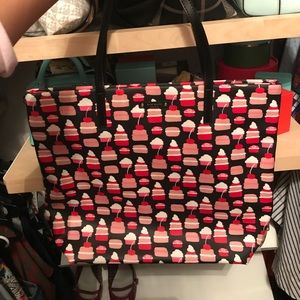 Kate Spade tore