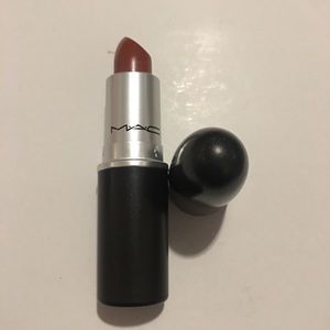 Mac Lipstick in Persistence