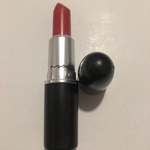Mac Lipstick in Call the Hairdresser