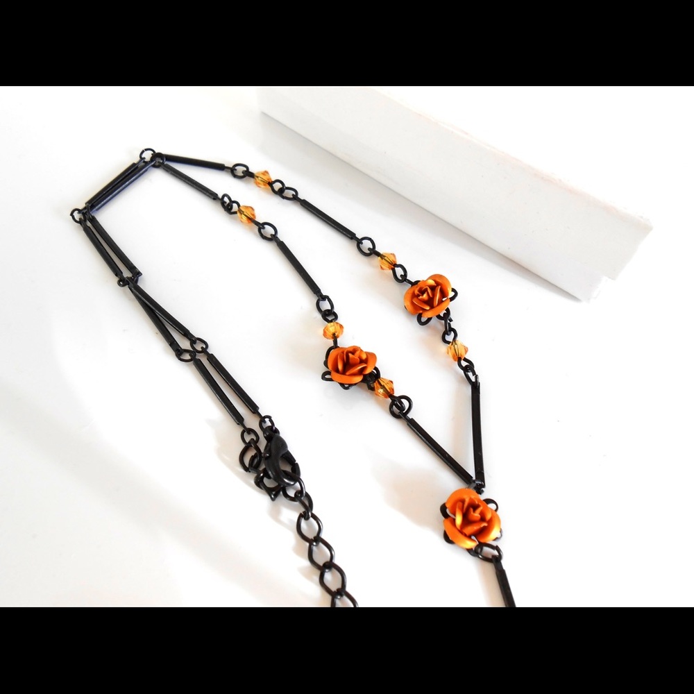 Rose Station Necklace. Fall colors 🍁🍂