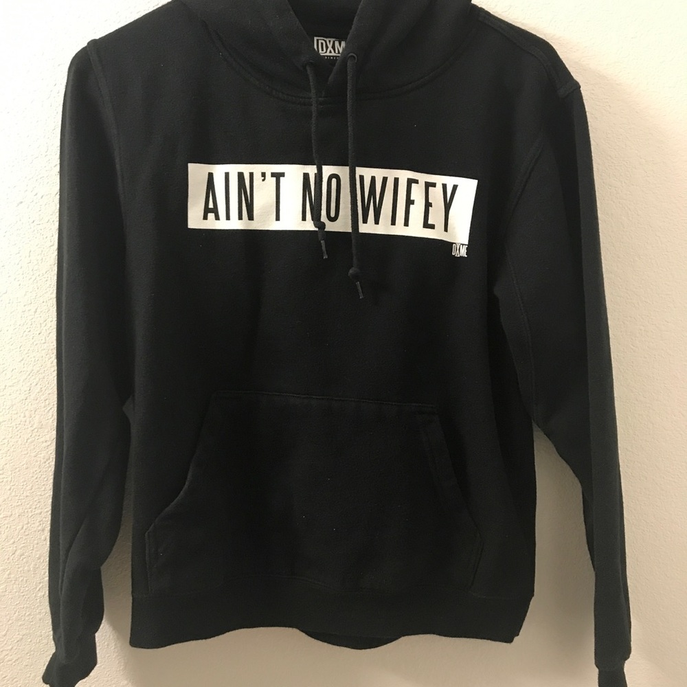 DIMEPIECE LA AINT NO WIFEY HOODIE