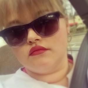 Meet your Posher, Kendra