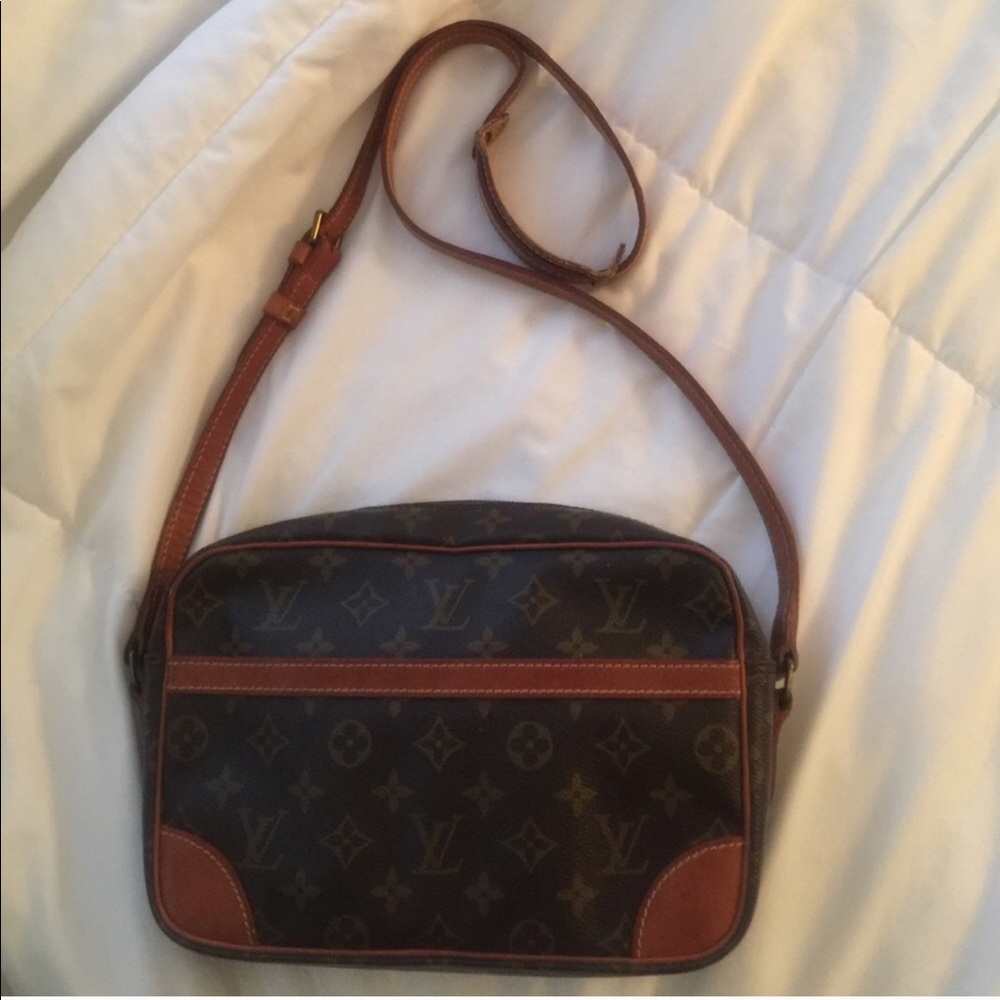 🛑 Authentic Louis Vuitton PRICE IS FINAL 🛑