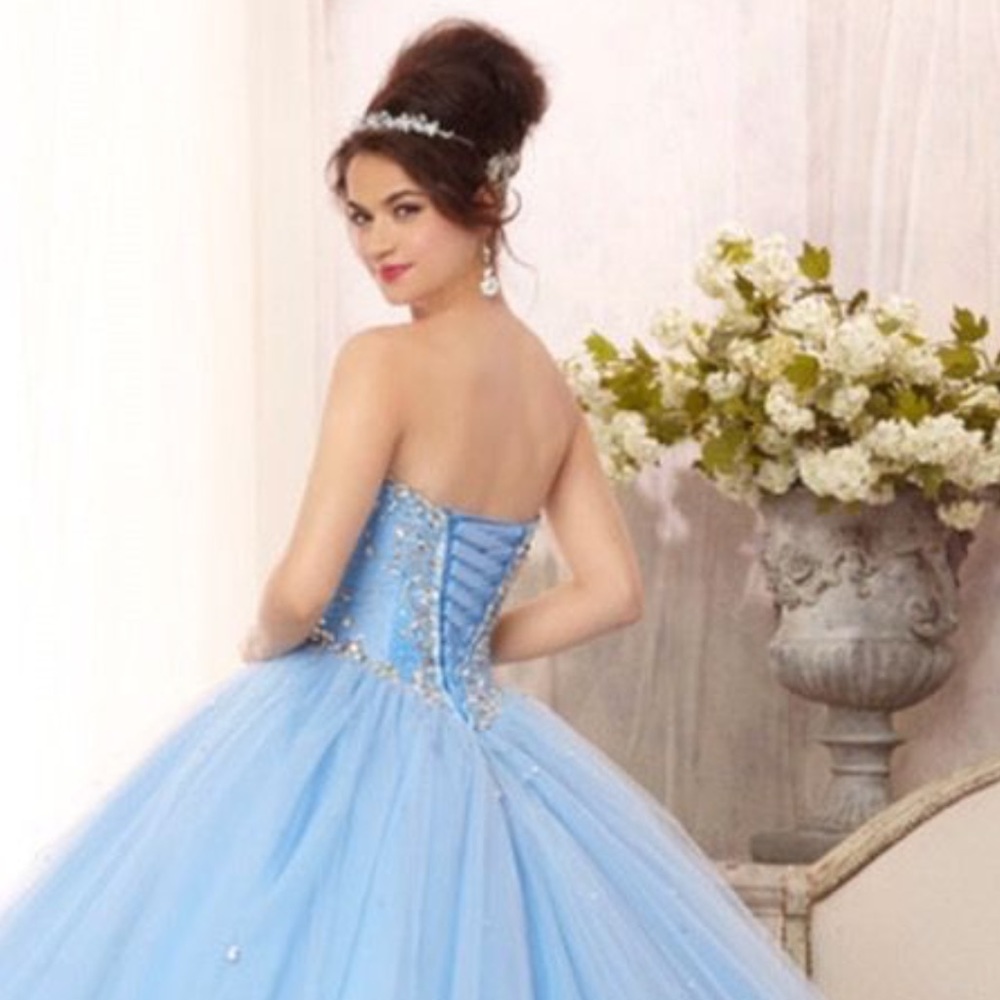 Meet your Posher, Brittnei