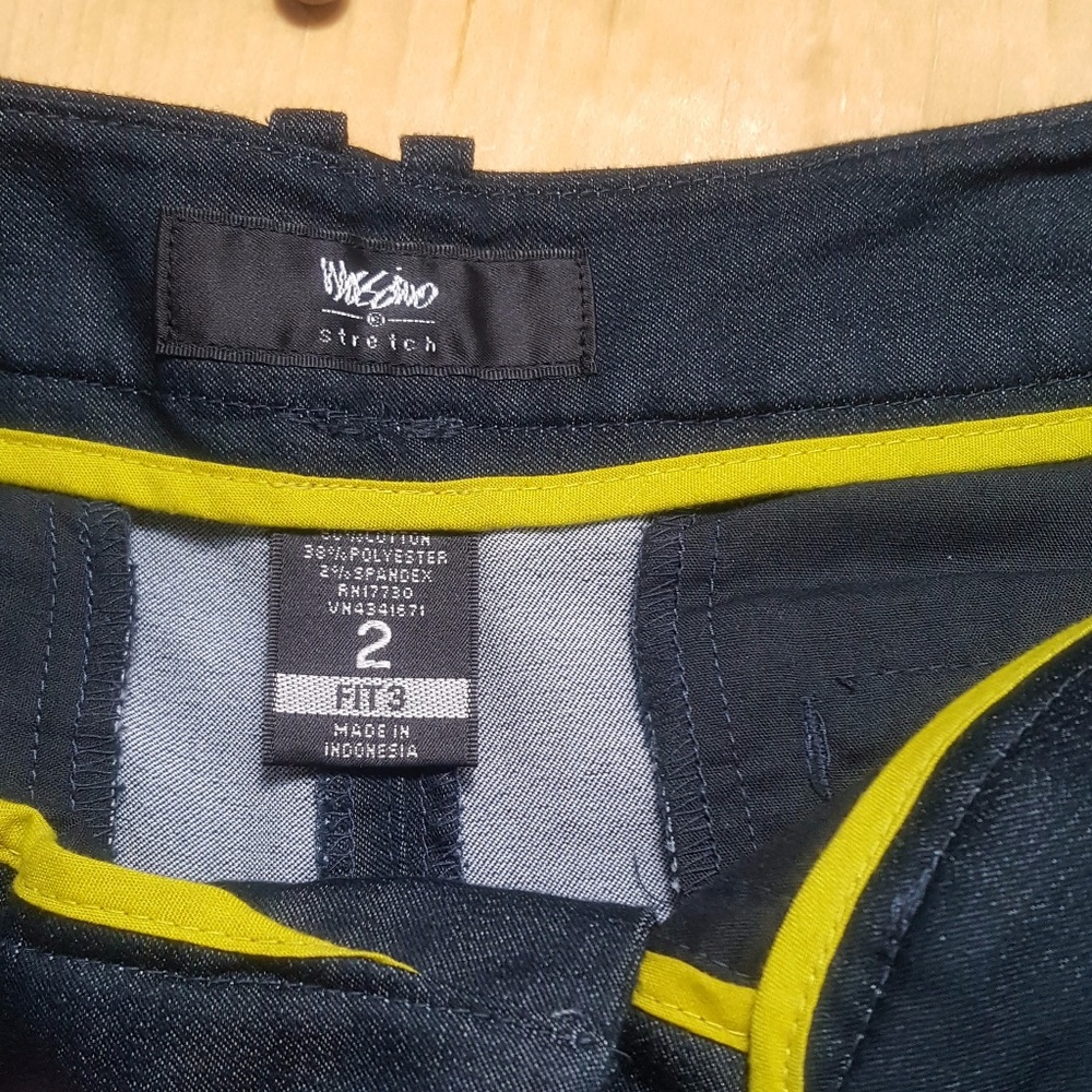 ♦️CLEARANCE♦️Mossimo Stretch Shorts