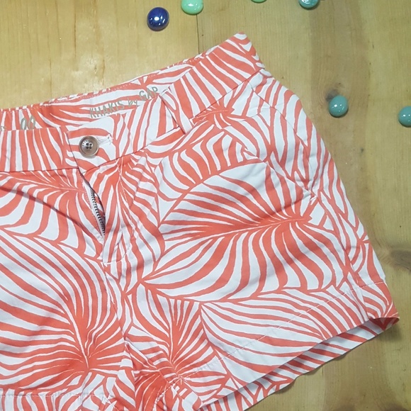 ♦️CLEARANCE♦️Khaki's by Gap shorts - Picture 1 of 5