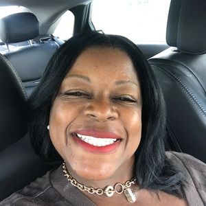 Meet your Posher, Rholonda