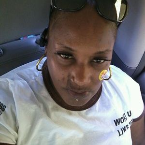 Meet your Posher, Ramona