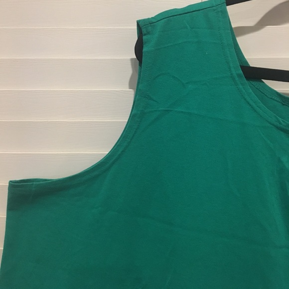 Plus size top - Picture 3 of 5